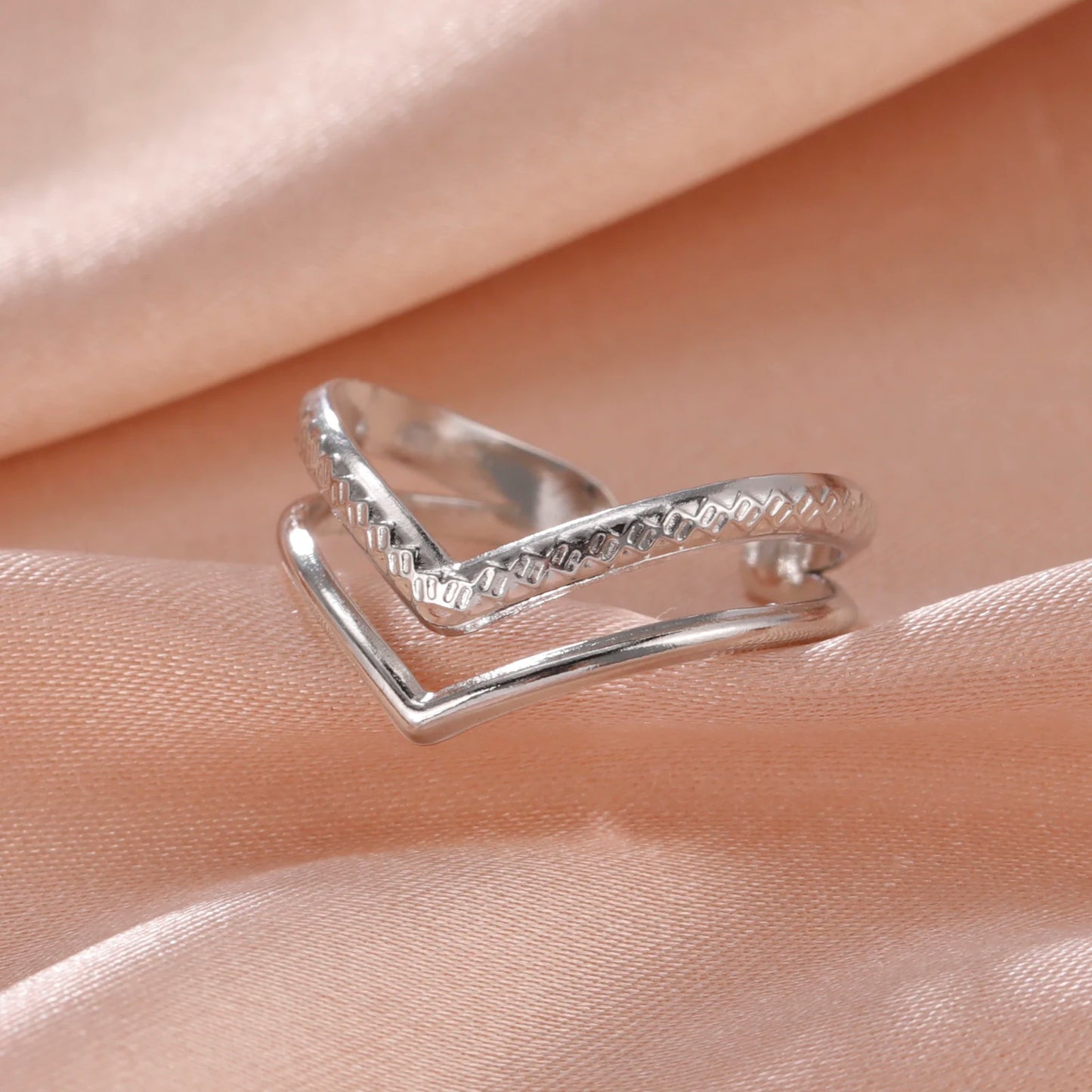 Harmonious Charm Rings
