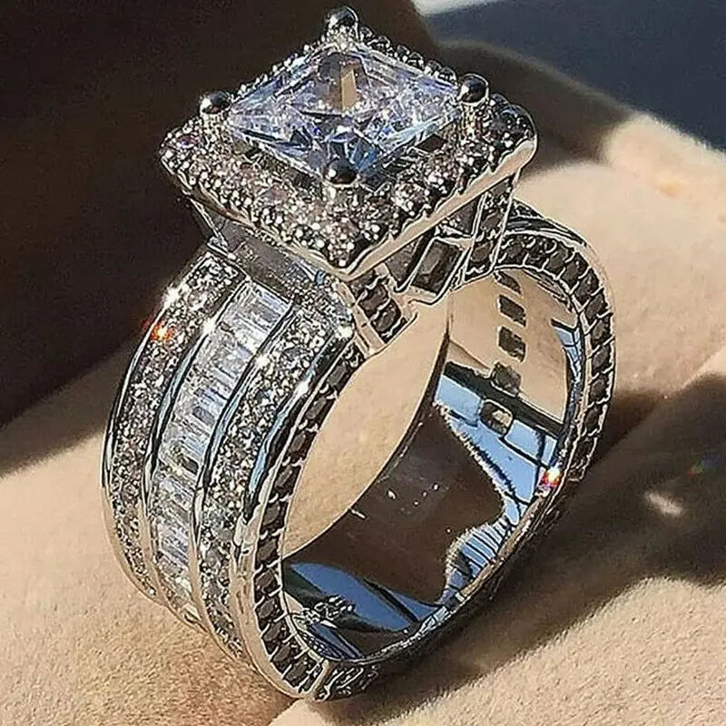 Royal Elgance Ring